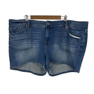 Torrid Women's Classic Medium Wash Big Pocket Everyday Denim Short Size 26